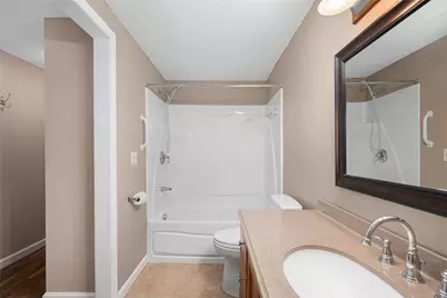 3524 W Shore Road #405, Warwick, RI 02886 - Photo 11