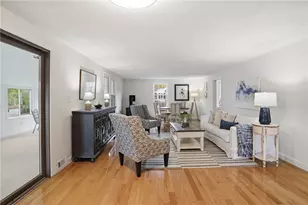 36 Ideal Ct, Warwick, RI 02818 - Photo 5