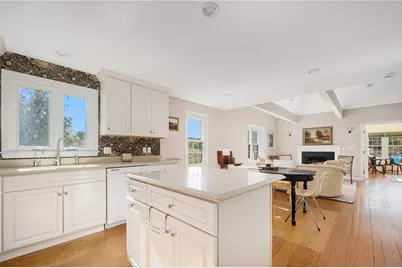 318 Sutton Street, Uxbridge, MA 01569 - Photo 11