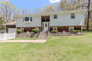 4 Clark Rd, Smithfield, RI 02917 - Photo 3