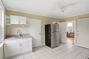 48 Constitution St, Bristol, RI 02809 - Photo 13