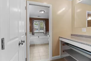 515 Pleasant St, Pawtucket, RI 02860 - Photo 29