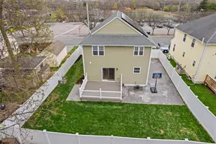 515 Pleasant St, Pawtucket, RI 02860 - Photo 7