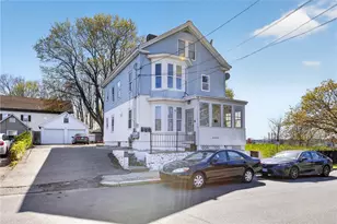9 Cobb St, East Providence, RI 02914 - Photo 3