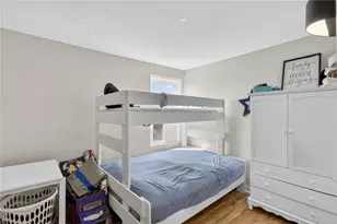 9 Cobb St, East Providence, RI 02914 - Photo 33