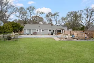 628 County Rd, Barrington, RI 02806 - Photo 31