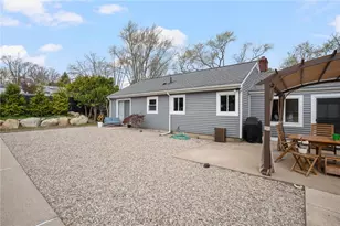 628 County Rd, Barrington, RI 02806 - Photo 35