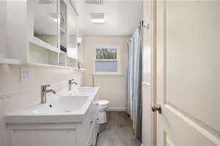 628 County Rd, Barrington, RI 02806 - Photo 17
