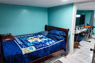 72 Ford St, Providence, RI 02907 - Photo 9