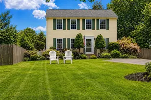 102 Canning St, Cumberland, RI 02864 - Photo 3