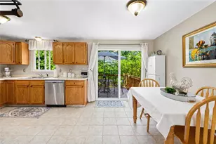 102 Canning St, Cumberland, RI 02864 - Photo 7