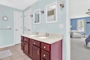 108 Wilbur Rd, Lincoln, RI 02865 - Photo 19
