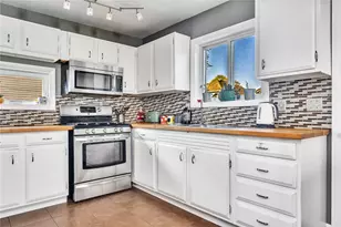434 Grand Ave, Pawtucket, RI 02861 - Photo 5