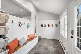 20 Briarfield Rd, Barrington, RI 02806 - Photo 3