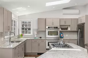 20 Briarfield Rd, Barrington, RI 02806 - Photo 11