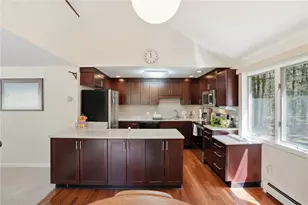35 Fanning Ln, Smithfield, RI 02828 - Photo 7