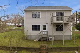 140 Beacon Park Dr, East Providence, RI 02915 - Photo 43