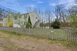 140 Beacon Park Dr, East Providence, RI 02915 - Photo 39