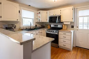 47 Long St, Warwick, RI 02888 - Photo 11