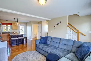 31 Streamview Dr, Cumberland, RI 02864 - Photo 7