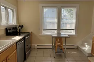 49 Connection St, Newport, RI 02840 - Photo 3