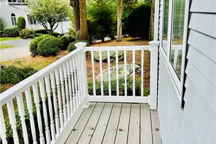 11 College Hill Rd, Warwick, RI 02886 - Photo 5