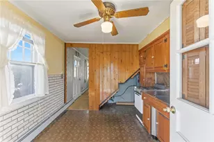 528 Metacom Ave, Bristol, RI 02809 - Photo 7