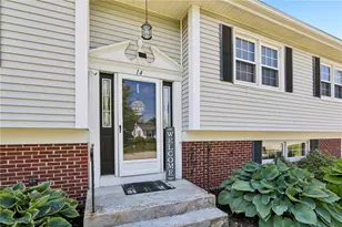 14 Candlewood Dr, Smithfield, RI 02828 - Photo 3