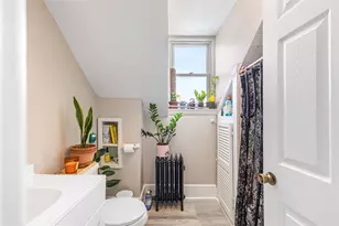 435 Broadway, East Providence, RI 02914 - Photo 35