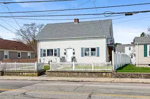 435 Broadway, East Providence, RI 02914 - Photo 3