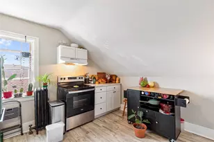 435 Broadway, East Providence, RI 02914 - Photo 27