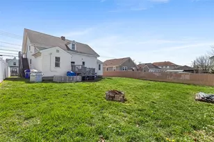 435 Broadway, East Providence, RI 02914 - Photo 45