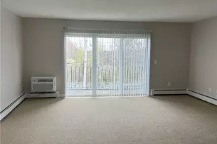 3 Admiralty Dr, Middletown, RI 02842 - Photo 3