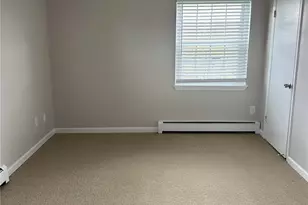 3 Admiralty Dr, Middletown, RI 02842 - Photo 9