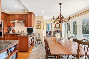 8 Walley St, Bristol, RI 02809 - Photo 15