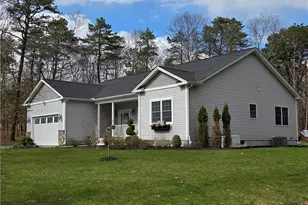 40 Stag Cir, Charlestown, RI 02813 - Photo 3