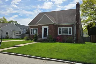 46 Macgregor St, Providence, RI 02904 - Photo 1