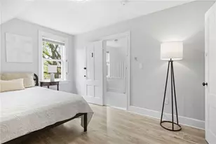 241 Pleasant St, Providence, RI 02906 - Photo 23