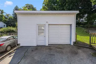 24 Lincoln Ave, Coventry, RI 02816 - Photo 19