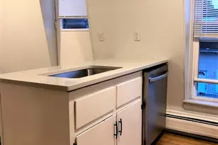 33 Ann St, Newport, RI 02840 - Photo 9