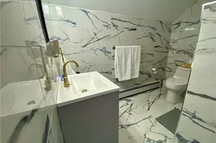 18 Hall Ave, Newport, RI 02840 - Photo 11
