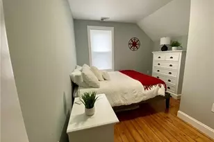 18 Hall Ave, Newport, RI 02840 - Photo 15