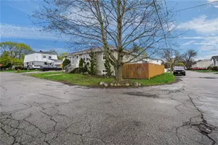 74 Canonchet St, Providence, RI 02908 - Photo 19