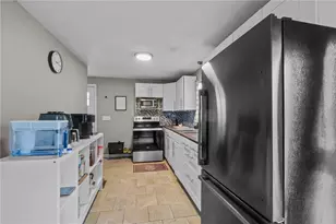 74 Canonchet St, Providence, RI 02908 - Photo 7