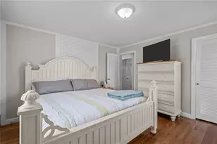 11 Bellevue Dr, Cranston, RI 02920 - Photo 7