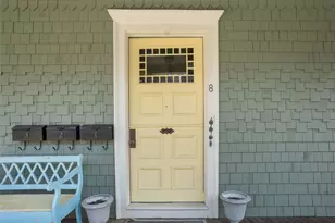 8 Everett St, Newport, RI 02840 - Photo 3
