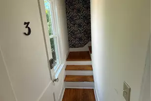 28 Calvert St, Newport, RI 02840 - Photo 3