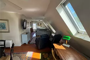 28 Calvert St, Newport, RI 02840 - Photo 7