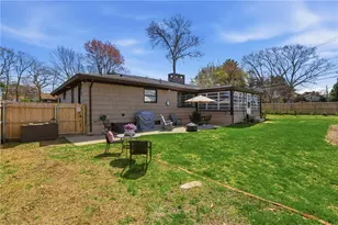 1 Wenscott Ln, North Providence, RI 02904 - Photo 35