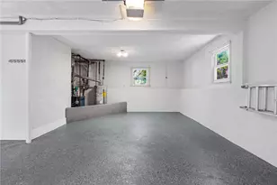 61 Argonne St, Johnston, RI 02919 - Photo 35